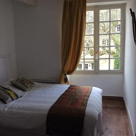 Des Tailles Bed & Breakfast *